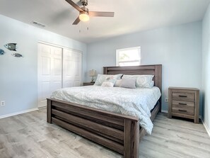 2 Schlafzimmer, Bügeleisen/Bügelbrett, WLAN, Bettwäsche
