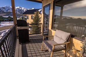 Property grounds - Brand New Townhome in Crested Butte with heated garage (Crested Butte)