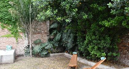 Casona Alegre with outdoor Jacuzzi in Luján Argentina