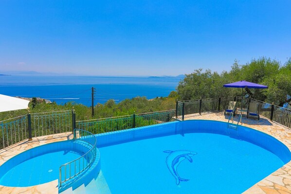 Villa, para fumadores | 3 habitaciones 