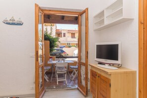 Standard-Apartment, 1 Schlafzimmer (Piazzetta Bilo Porto 50m From The) | Esszimmer