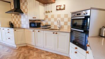 Fridge, dishwasher, electric kettle, toaster