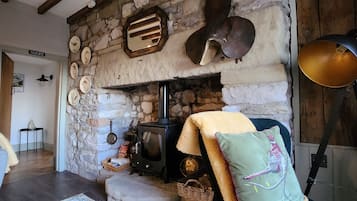 Cottage | Living area