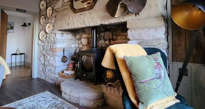 3 Penllan Cottages