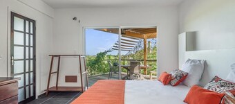 La Mer de Canne" Villa Standing Evasion Ivoire Rendezvous in the tropics!