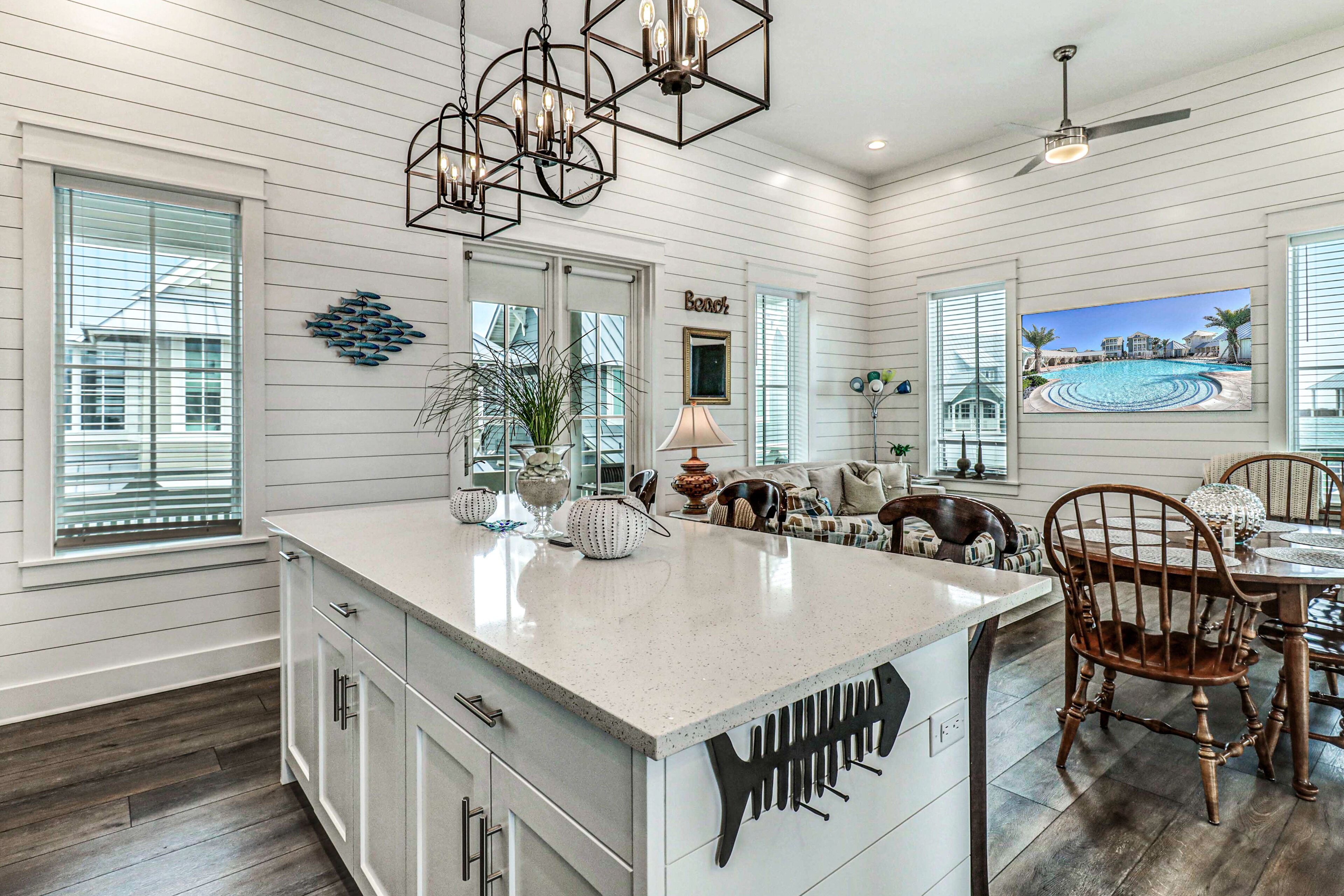 المنشأة من الداخل