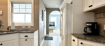 Beautiful Lakefront Home- Crooked Lk-Petoskey/Harbor Springs/Nubs- boat/bike/ski