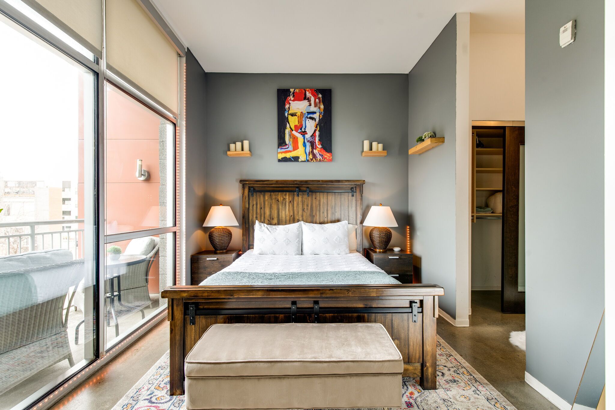 Longterm Stay Just Across the River from Downtown- fully equipped for long term stay