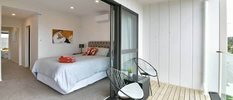 3 chambres, fer et planche à repasser, Wi-Fi gratuit, draps fournis