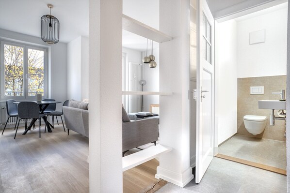 Interior - Airy Vorstädte 3.5 Room w/ W/D & Storage, 2 min to Market, by Blueground (Basel)