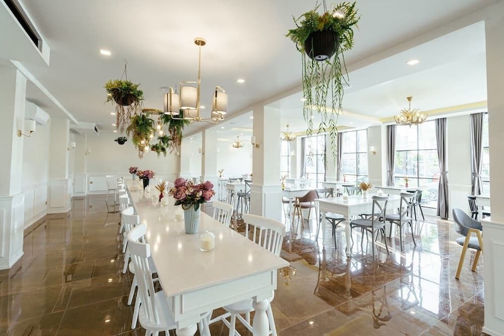 Calinton Hotel