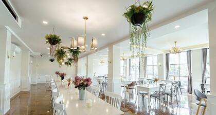 Calinton Hotel