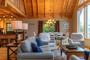 Una Smart TV, una chimenea