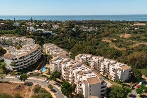 Exterior - Stylish 3 bedroom flat with sea views in Elviria Marbella (Marbella)