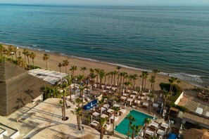 Innenpool, beheizter Pool