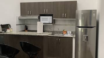 Microwave, oven, toaster, blender