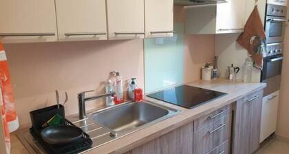 Beautiful 3-Bed Apartment in Saint-Denis Paris