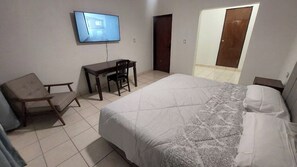 1 bedroom, desk, free WiFi, bed sheets