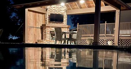 Youngsville Retreat- pool, private pond, outdoor fireplace