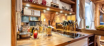 Studio 'Hüttentraum' con vista sulle montagne, terrazza privata e Wi-Fi