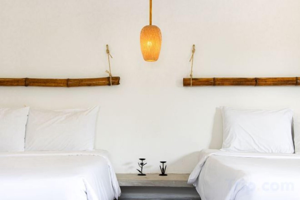 Minibar, in-room safe, free WiFi, bed sheets