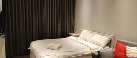 1 bedroom, iron/ironing board, Internet, bed sheets