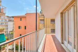 Property grounds - Casa Letizia few min from sea, Sanremo, Italy (Sanremo)