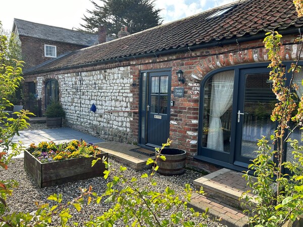 Sarah's Cottage - Flamborough