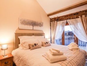 1 bedroom, individually decorated, individually furnished, free WiFi - Sarah's Cottage (Bridlington)