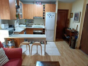 Fridge, microwave, oven, coffee/tea maker - Apartment la Concha in Chiclana (Chiclana de la Frontera)