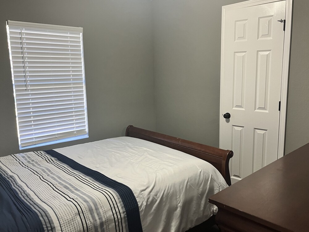 Beautiful home with country setting Moss Point Vrbo