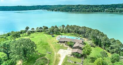 Dog-friendly home with lake views, washer/dryer, pool, basketball & fireplace