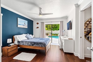 3 bedrooms, desk, iron/ironing board, free WiFi
