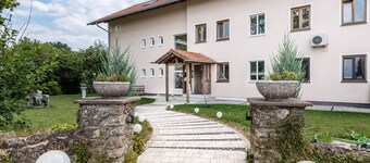 Fully equipped vacation apartment with large terrace, 60 m²