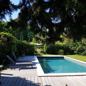Outdoor pool, a heated pool - Bastide d'Exception 18ᵉ - Heated Pool  in the heart of the Luberon (Robion)