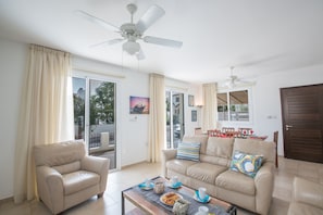 TV - Protaras Katerina Villa Kv58 (Paralimni)