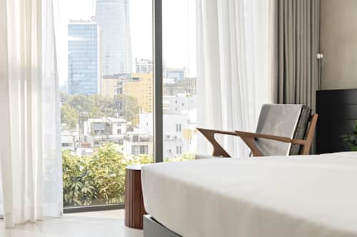 3E Signature Above | City view