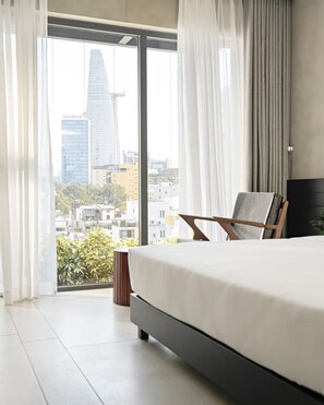 Elite Double Room | City view - TRIPLE E HOTEL Metro Ben Thanh (Ho Chi Minh City)
