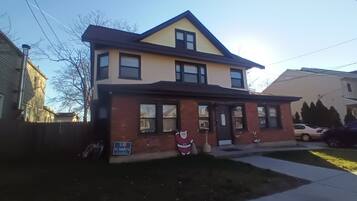 Bagian depan properti