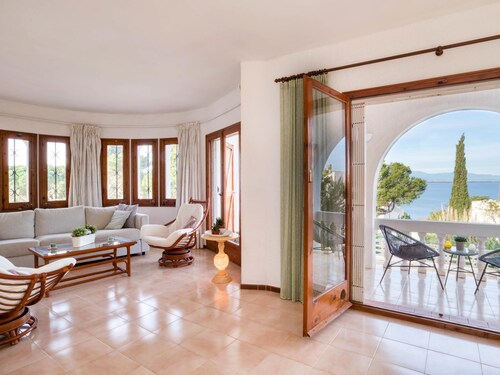 Lovely house up the hill of Montgo with seaview. HUTG-065331