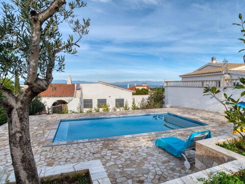 Lovely house up the hill of Montgo with seaview. HUTG-065331
