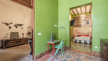2 Schlafzimmer, Bügeleisen/Bügelbrett, kostenloses WLAN, Bettwäsche