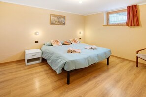 1 makuuhuone, ilmainen Wi-Fi, vuodevaatteet