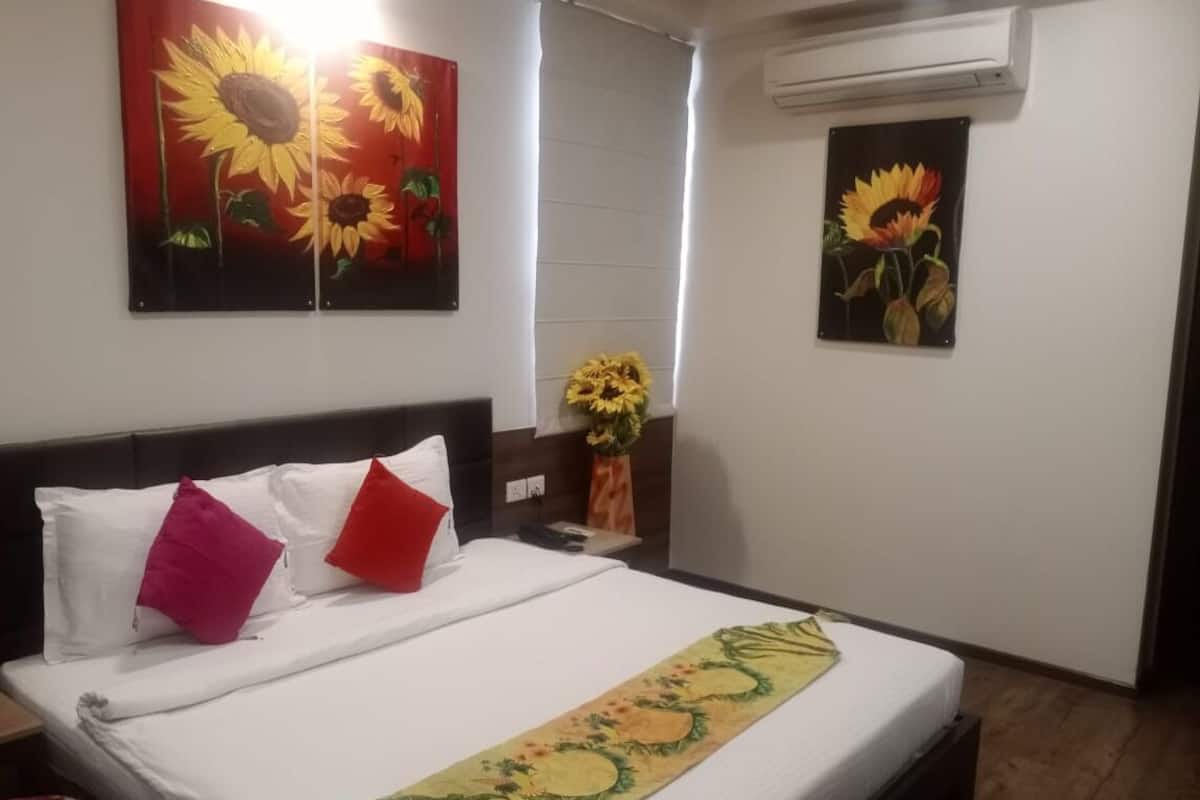 Luxury Double Room | Free WiFi