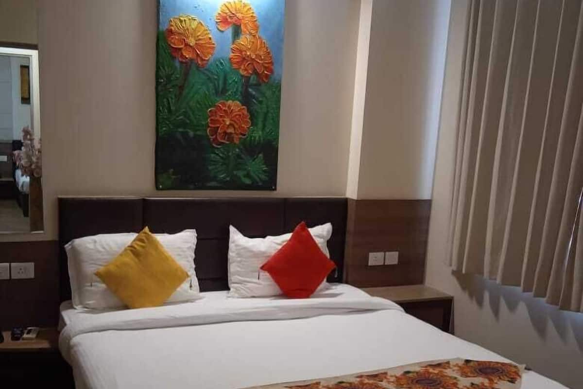 Deluxe Double Room | Free WiFi