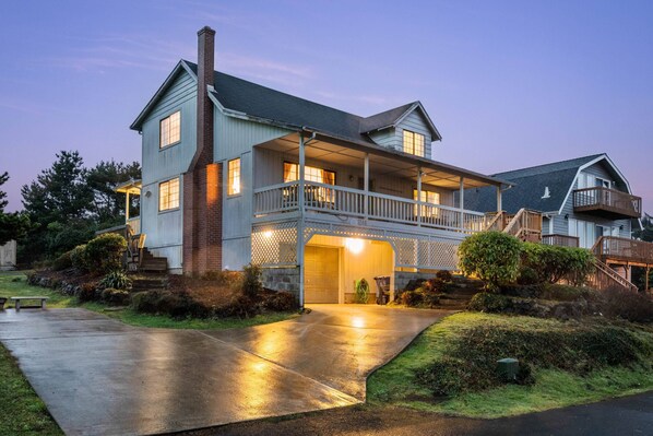 Unclassified image, 1 of 39, button