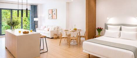 Deluxe Suite