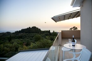 Outdoor dining - Special Offer! Villa Andromeda in Preveza wth pool and sea views (KANALI)