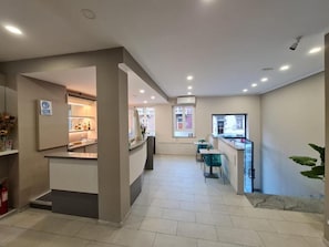 Reception - Hotel City 20 (Milan)