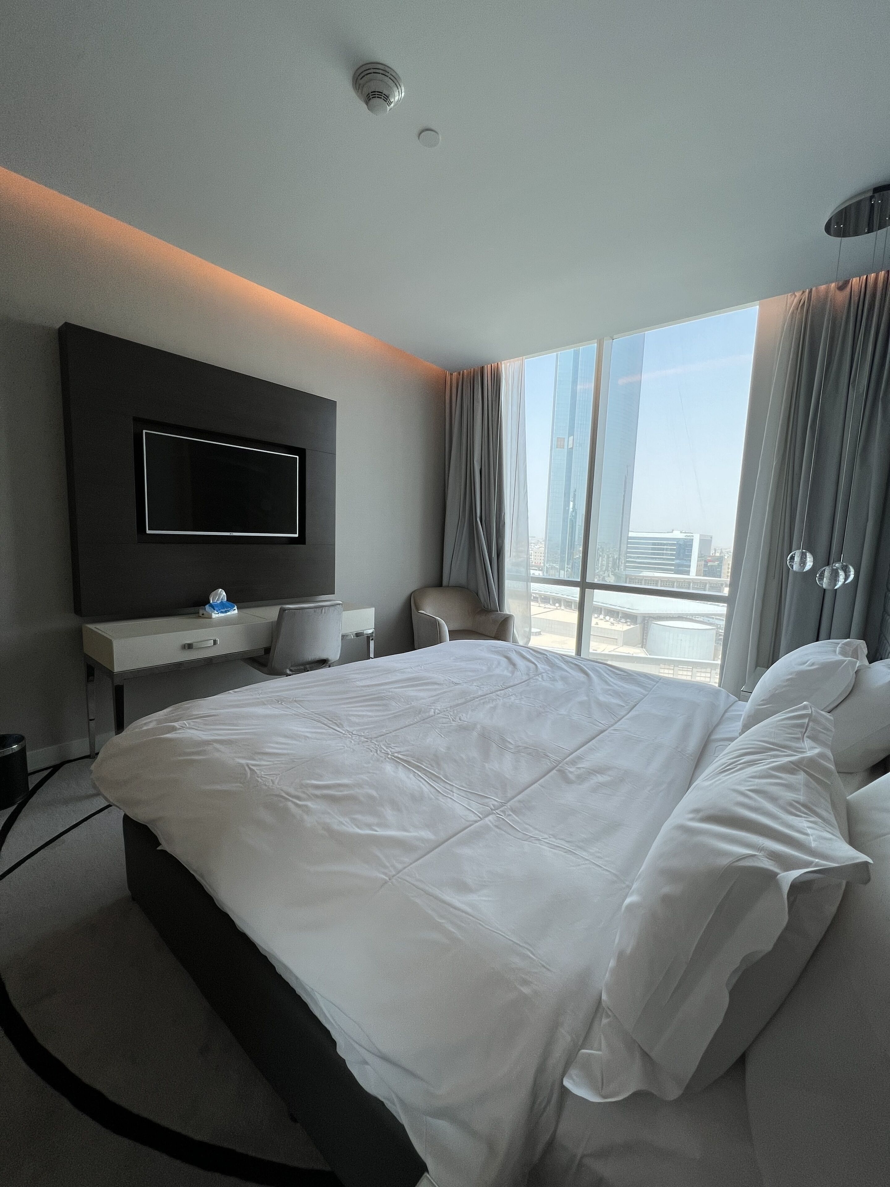 In-room safe, soundproofing, iron/ironing board, free WiFi